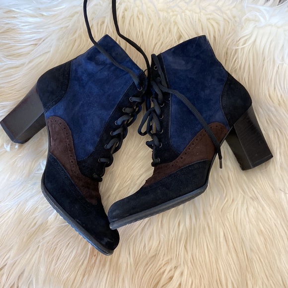 Beautiful vintage wingtip heeled boots - Picture 4 of 10